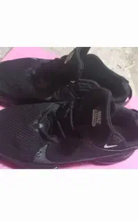 کتانی نایک air zoom