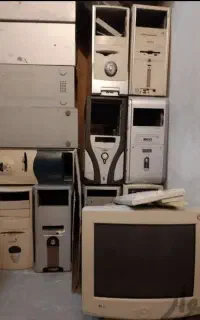 کیس ومانیتور وتلویزیون قدیمی