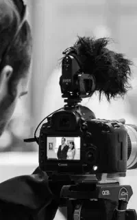 استخدام فیلمبردار و ادیتور برای پروژه حرفه ای