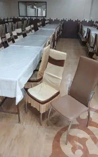 صندلی همراه میز
