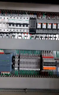 برق صنعتی و اتوماسیون صالحی(نگهداری و تعمیرات)