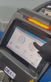 اپراتور لیزر