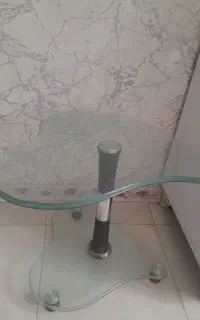 میز تلفن مدل قلب کارکرده قیمت ۵۵۰ هزار تومان