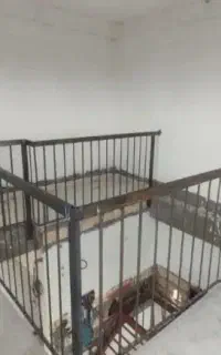ساخت هر نوع سازه آهنی وتعمیرات درب ورودی