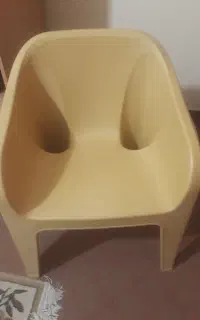 صندلی پلاستیکی