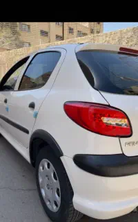 206تیپ 2 مدل 88 کم کار در حد نو