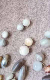 سنگ و مهره گردنبند اصل درجه یک معاوظه هم میکنم