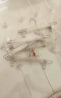 آویز لباس