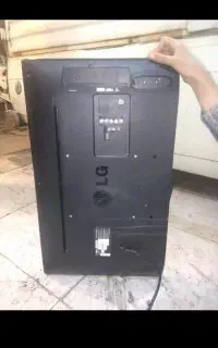 LG ال سی دی  شکسته