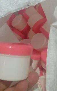ظروف پلاستیکی جای کرمهای دستساز