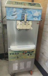 دستگاه بستنی t32