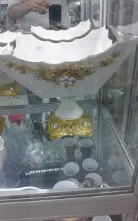 ظرف پذیرایی چینی پایه طلایی