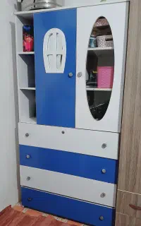 کمدوآویز ۴کشو
