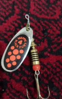 لانسه ی ماهیگیری