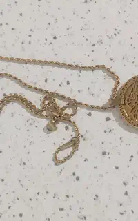 گردنبند ورساچ