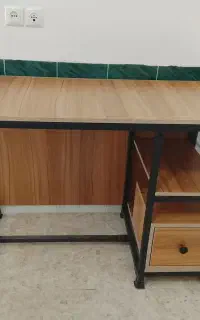 میز صندوق فلزی