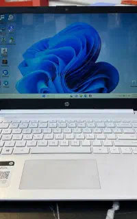 لپتاپ HP در حد نو