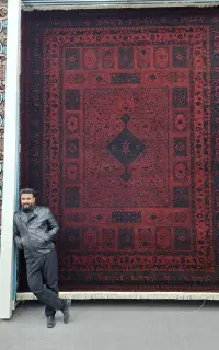 فرش لاکی هخامنشی