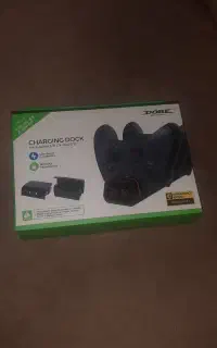 پایه شارژر وباطری دسته ایکس باکس وان