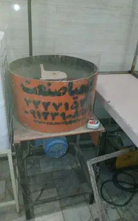 دستگاه میکسر و میز کار  لطفا توضیحات رو بخونید