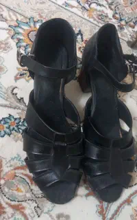 کفش یا صندل تابستونی