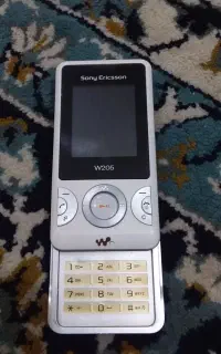 یک عدد گوشی سونی ارگسون سالم تمیز