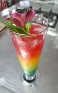 نیازمند نیرو خانم جهت کار در کافه تریا