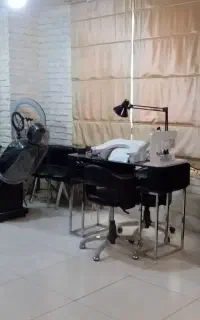 پذیرش مژه کار و ناخنکارماهر