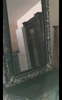 آینه و میز
