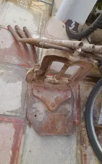 گیره لوله کشی و ابزار قلاویز