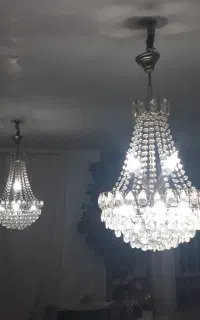 لوستر ۲ عدد و آینه شمدان ۲ عدد