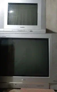 تلوزیون ۲۱ و ۱۴ اینچ در حد