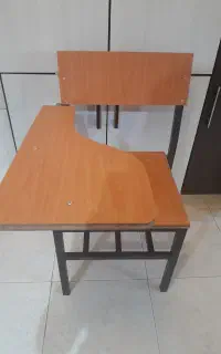 صندلی چوبی دانش آموزی