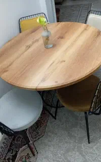 میز نهار خوری ۴ نفره. تمیز در حد نو