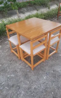 میز غذا خوری کمجـا