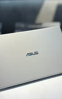 لپتاپAsus/پردازندهi3 نسل ۱۰/رم8/SSD256/صفحهFHD