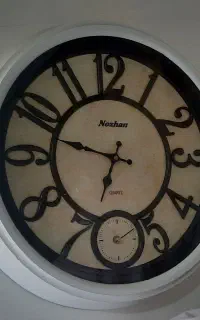 ساعت دیواری