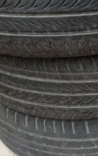 لاستیک پژو 60درصد بالا داره در حد 4حلقه