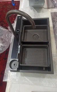 گاز صفحه ای، هود لمسی و سینک پیانویی