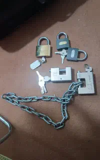 قفل کتابی و قفل آویز وزنجیر محکم