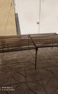 میز اهنی
