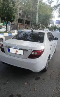 دنا پلاس ۶ سرعته دستی
