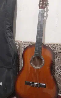 گیتار یاماها