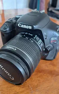 دوربین x5 یا 6000D نیکون به همراه لنز