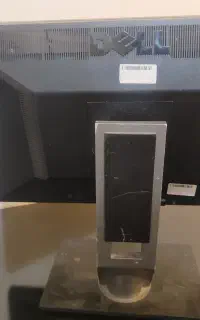 مانیتور 23 اینچ دل