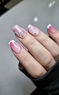 فشیال کار ناخنکار حرفه ای مژه کار