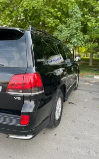 لندکروز