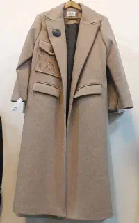 پالتو جیب گل‌دوزی شده