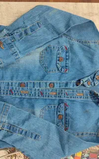 تعدادی لباس بچه