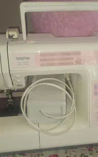 چرخ خیاطی بیش از ۱۵ مدل دوخت